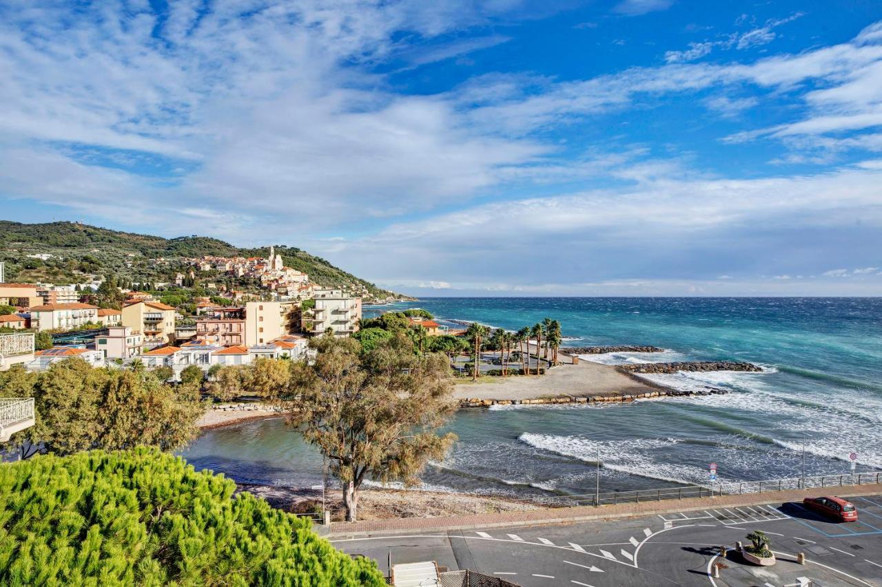 Casa Laura Elena Apartman San Bartolomeo al Mare Kültér fotó