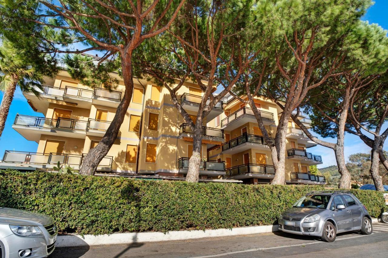Casa Laura Elena Apartman San Bartolomeo al Mare Kültér fotó